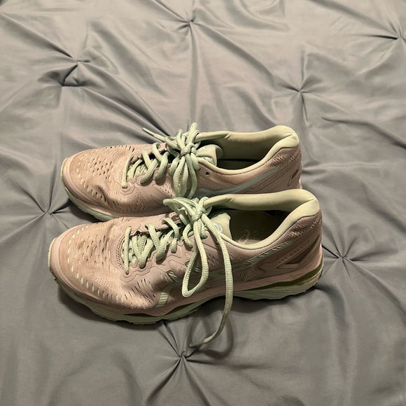 ASICS Gel Kayano teal green running shoes good used condition with box included - Picture 5 of 8